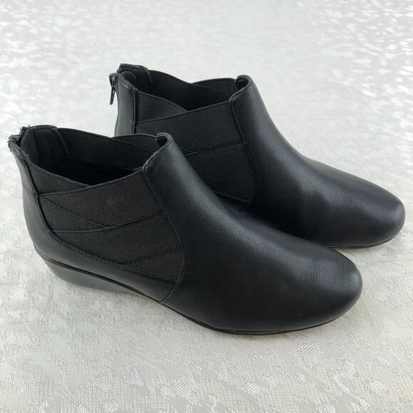 A2 By Aerosoles Black Wedge-Heel Ankle Boots with Zipper Back Size 5½M NIB - Picture 1 of 15